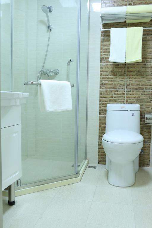 Qingdao Fu Yong Hotel Room photo