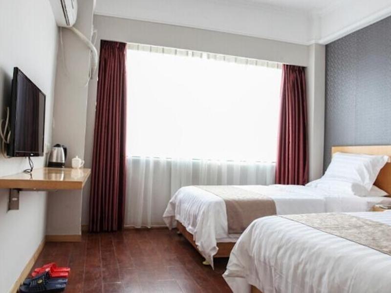 Qingdao Fu Yong Hotel Exterior photo