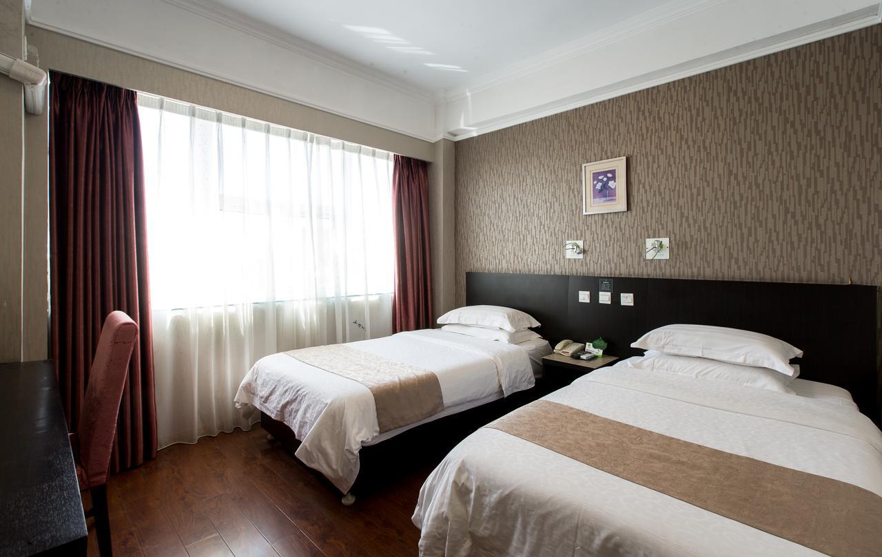 Qingdao Fu Yong Hotel Exterior photo